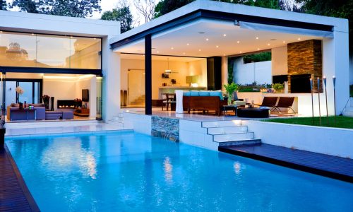 luxury-house-with-pool-1366x768